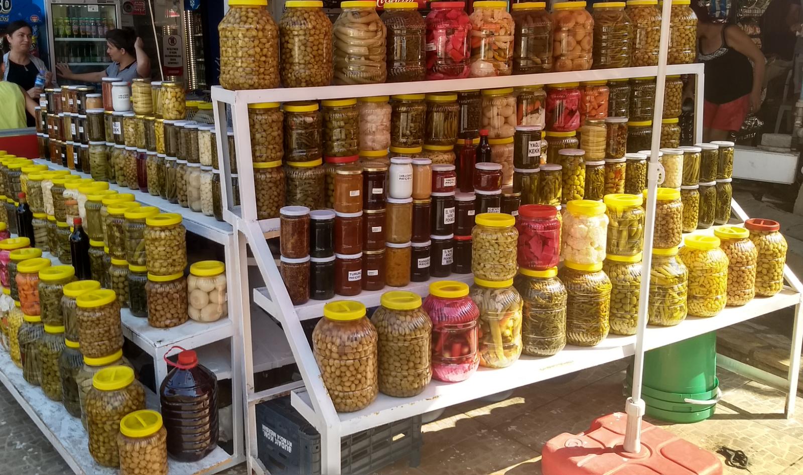 Canned Foods (image credits: wikimedia)