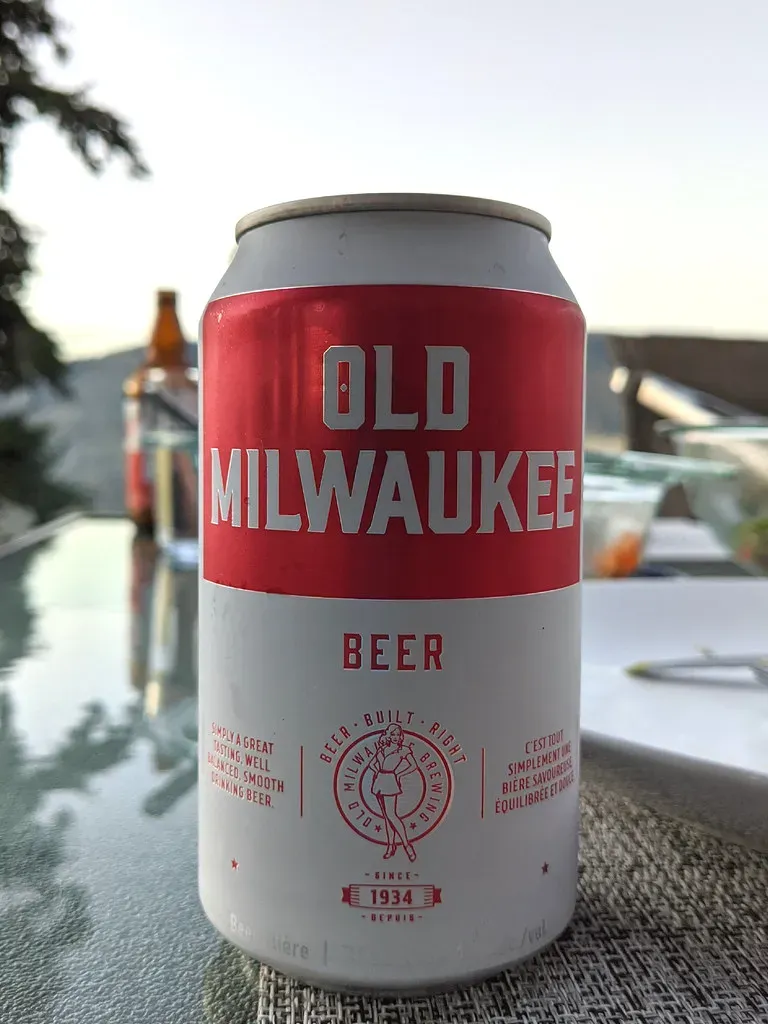 Old Milwaukee: Wisconsin's Working-Class Classic Since 1849 (Image Credits: Flickr)