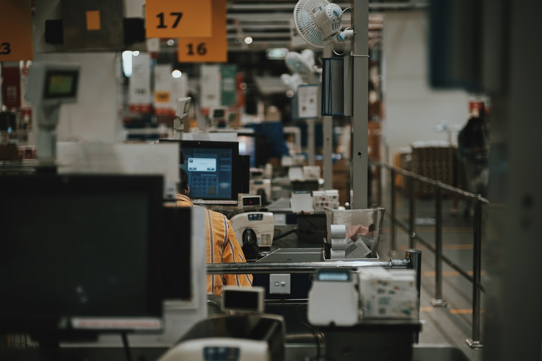 Kroger's Technology-Driven Store Experience Revolution (Image Credits: Unsplash)