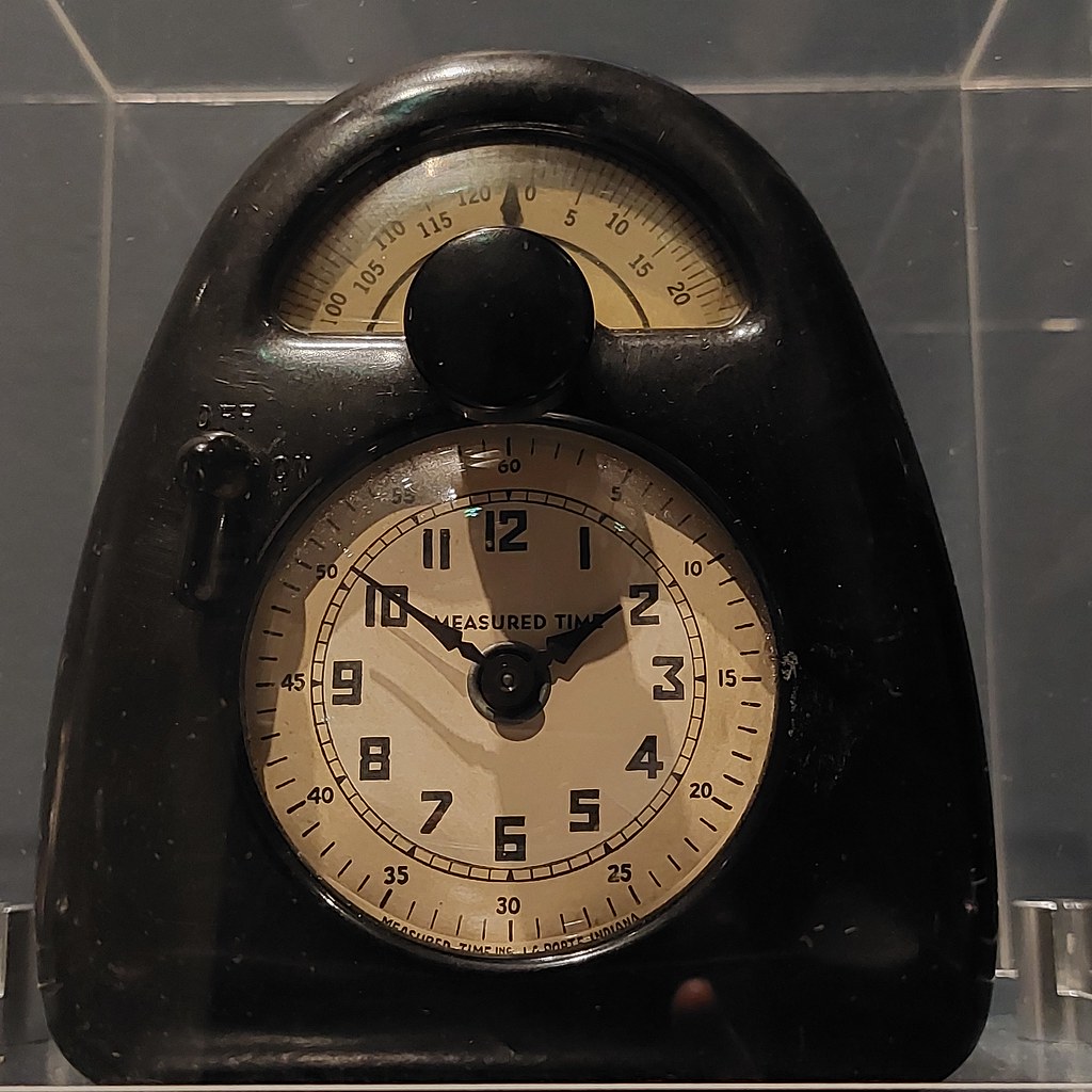 Traditional Kitchen Timers: When Memory Fails (image credits: flickr)