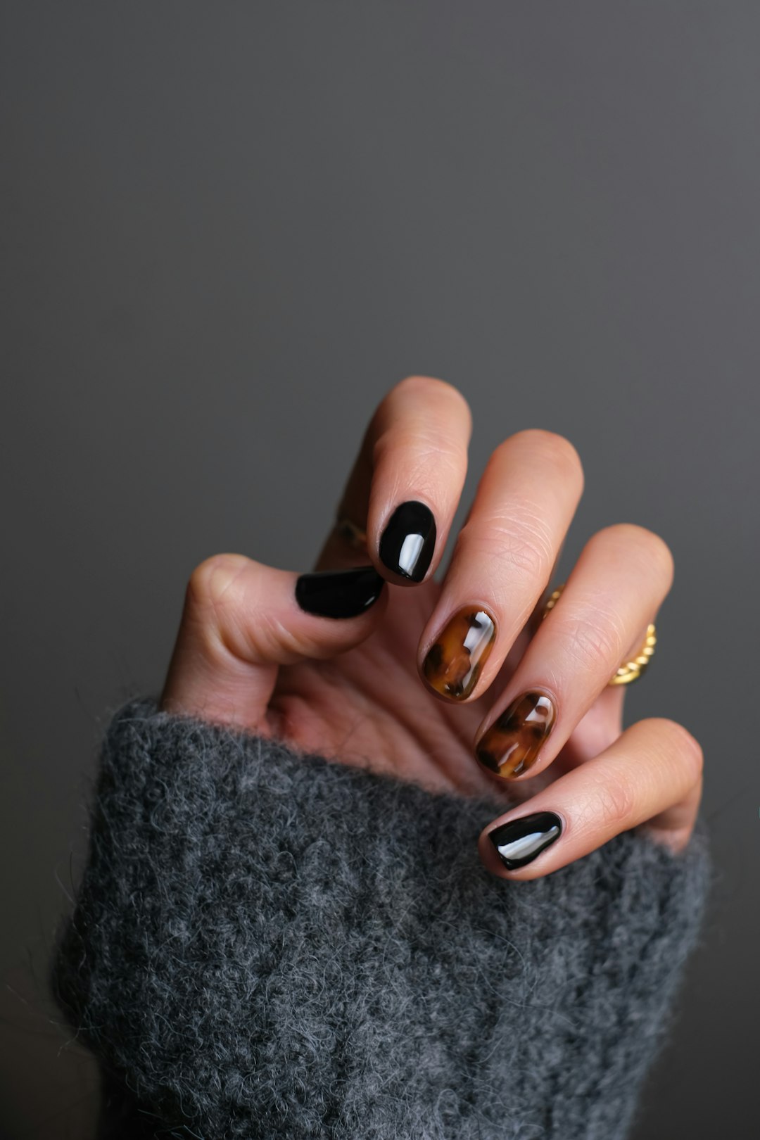 Brittle Nails & Hair Loss (image credits: unsplash)