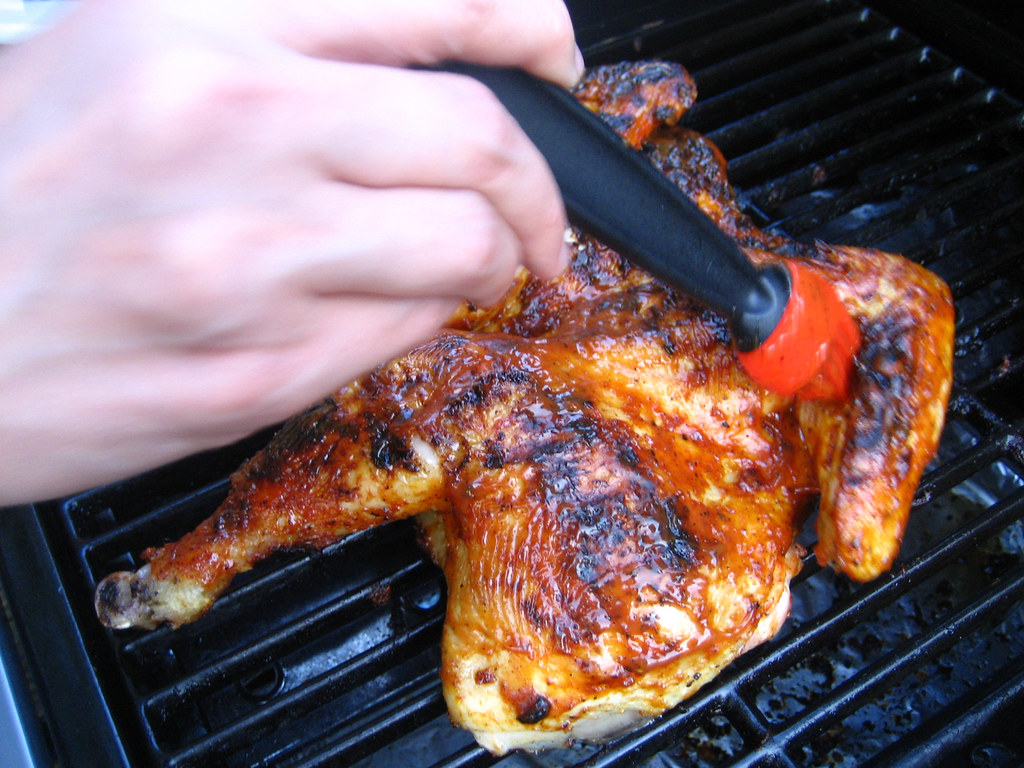 The Sauce Timing That Prevents Burnt Disasters (image credits: flickr)