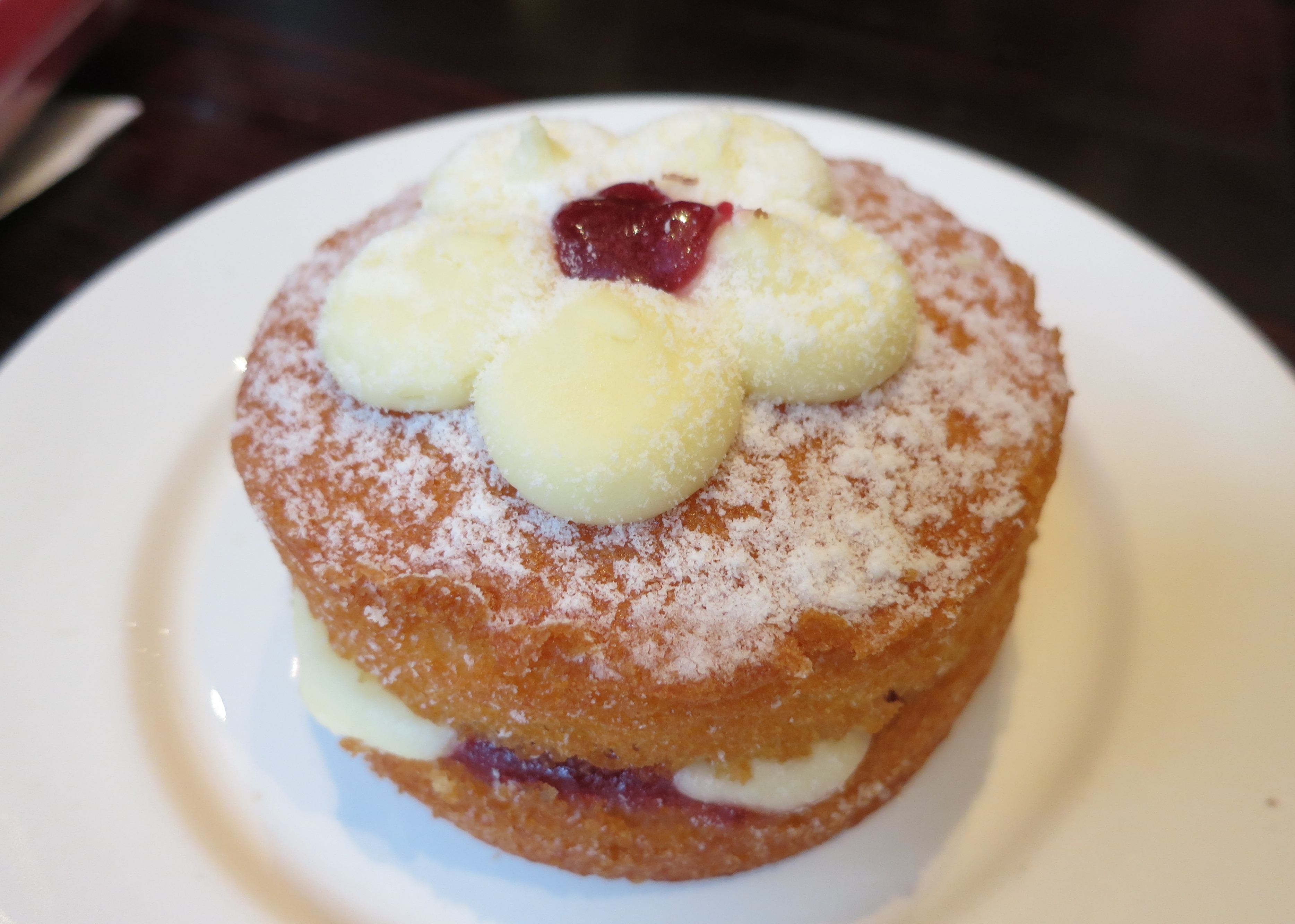 What’s Next for the Mini Cake Craze? (image credits: wikimedia)