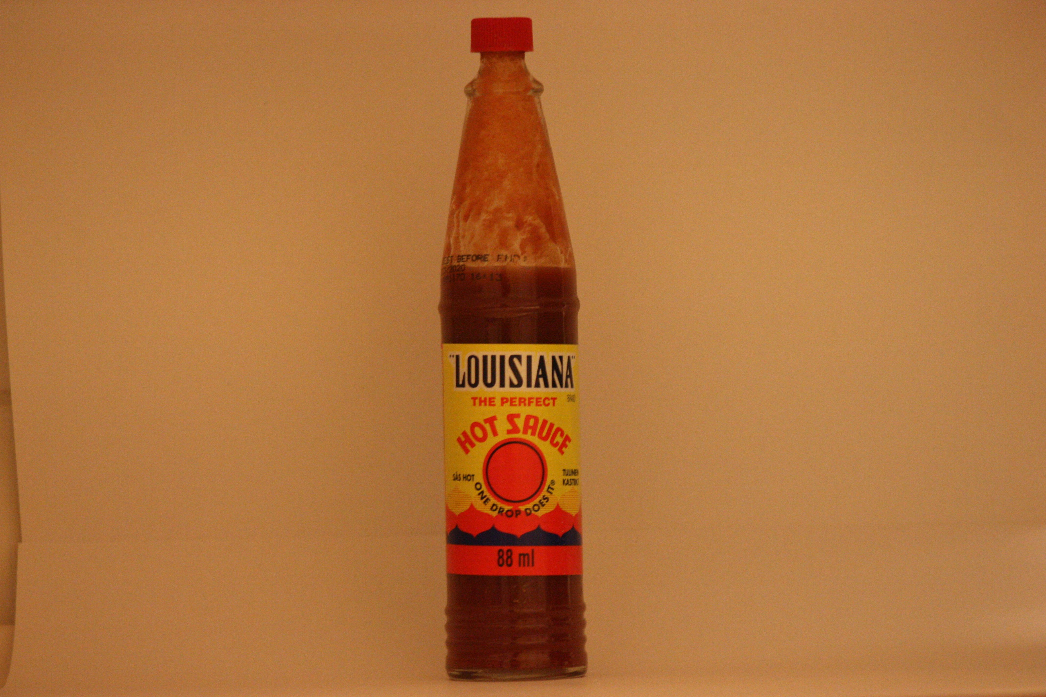 Louisiana-Style Hot Sauces Create Tangy Brightness (image credits: wikimedia)