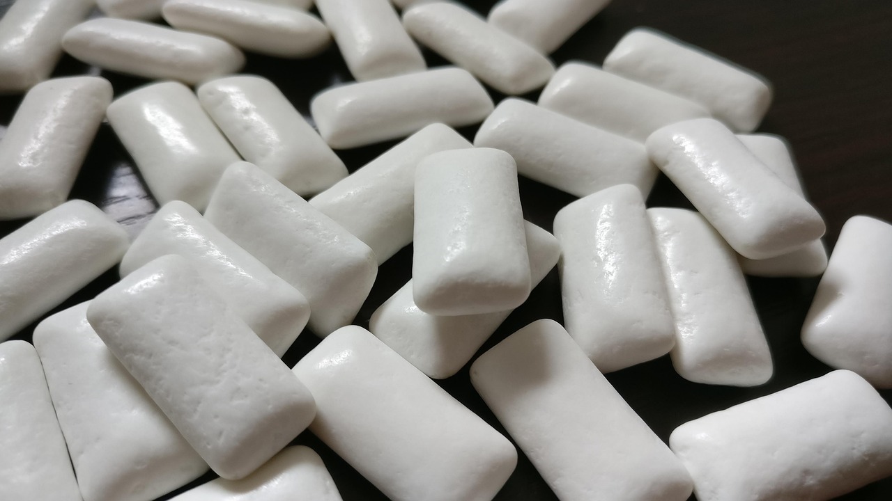 Xylitol: Dental Benefits but Digestive Drawbacks (image credits: pixabay)