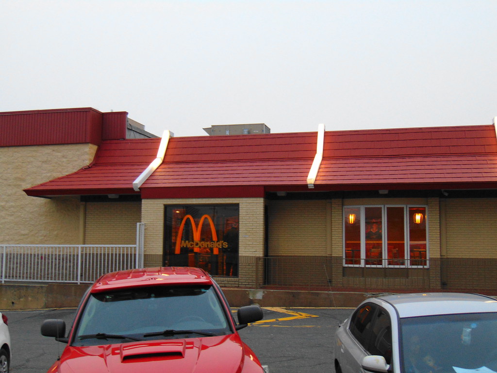 Use the Mid-Afternoon Window for Fastest Service (Image Credits: Flickr)