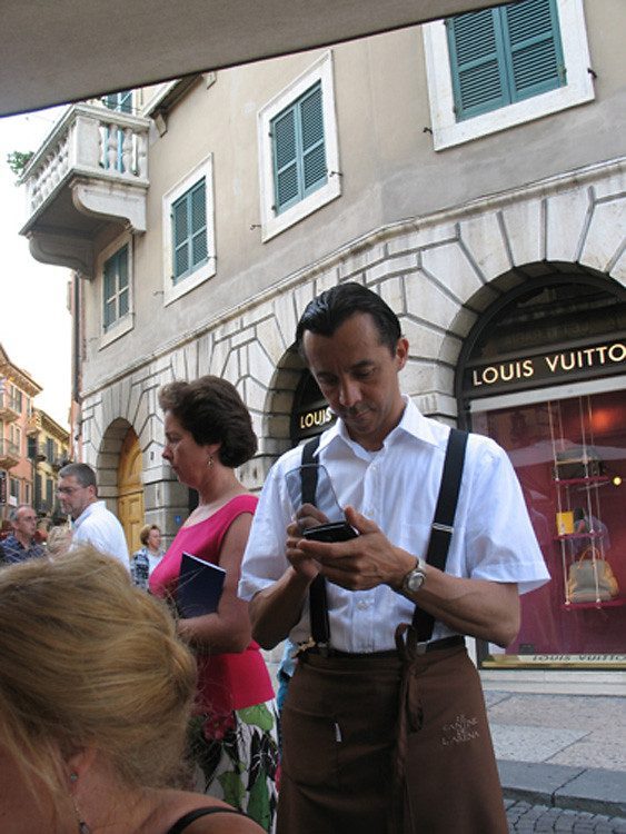 Your Ordering Style Speaks Volumes (Image Credits: Flickr)