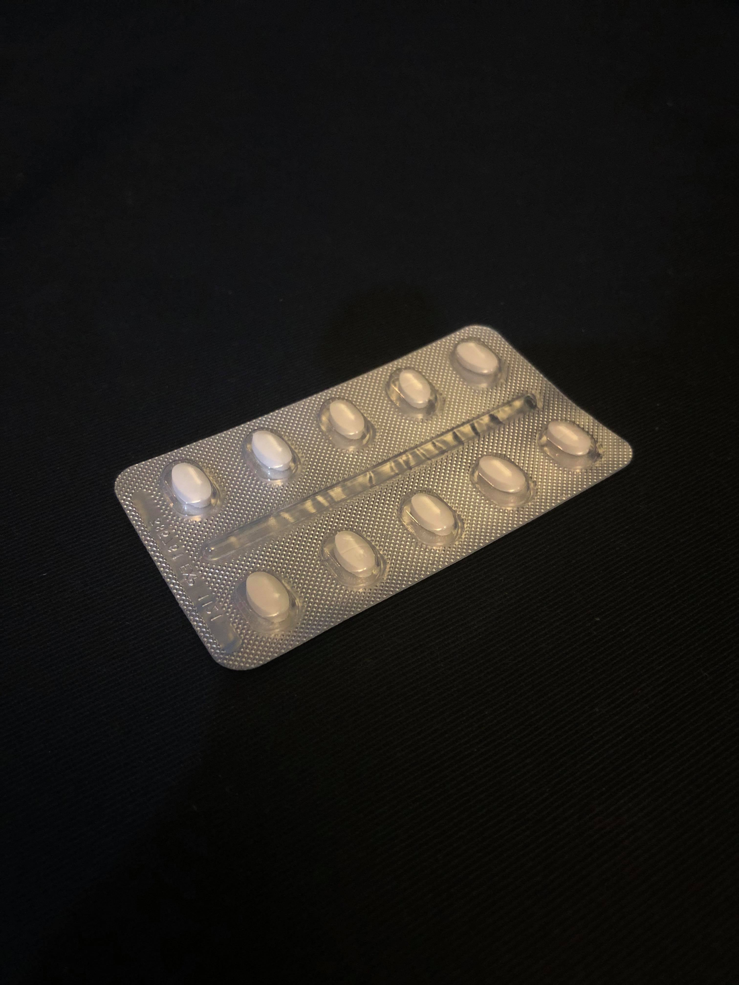 Antihistamines: Allergy Relief with a Heavy Price (image credits: wikimedia)