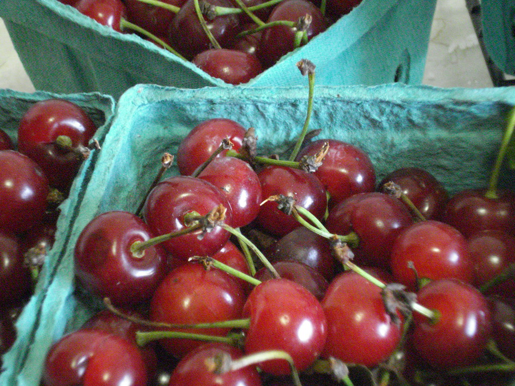 Cherries: A Sweet Solution (image credits: flickr)