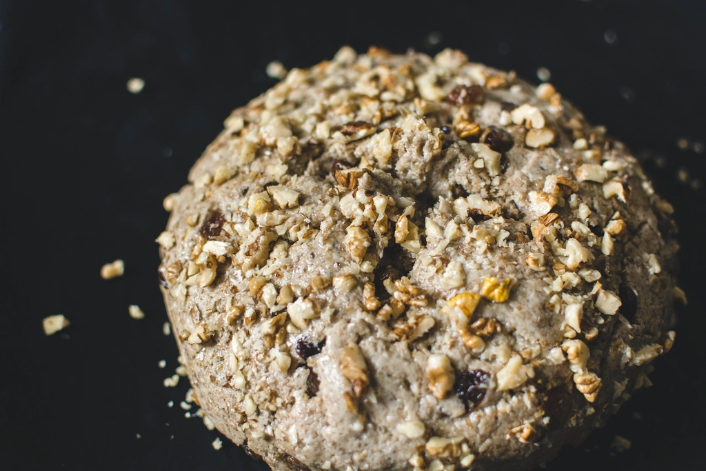 Whole Grain Flours and Nuts Turn Rancid Surprisingly Fast (image credits: rawpixel)