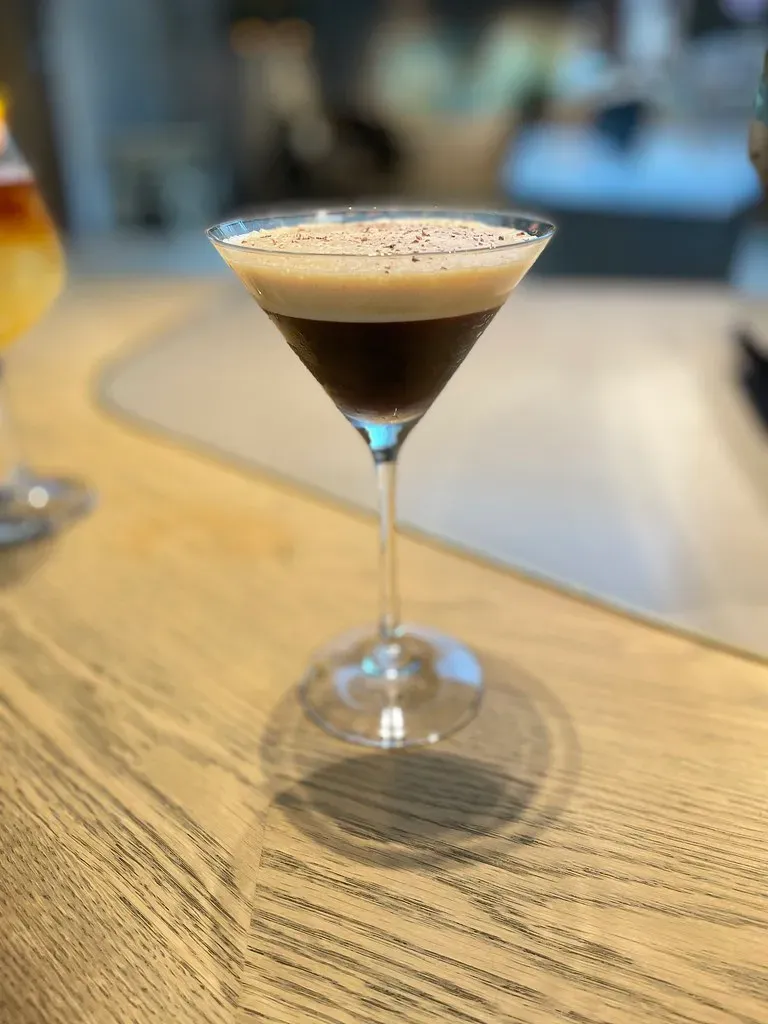 3. The Espresso Martini: Trendy, Tasty, and Terribly Overpriced (Image Credits: Flickr)