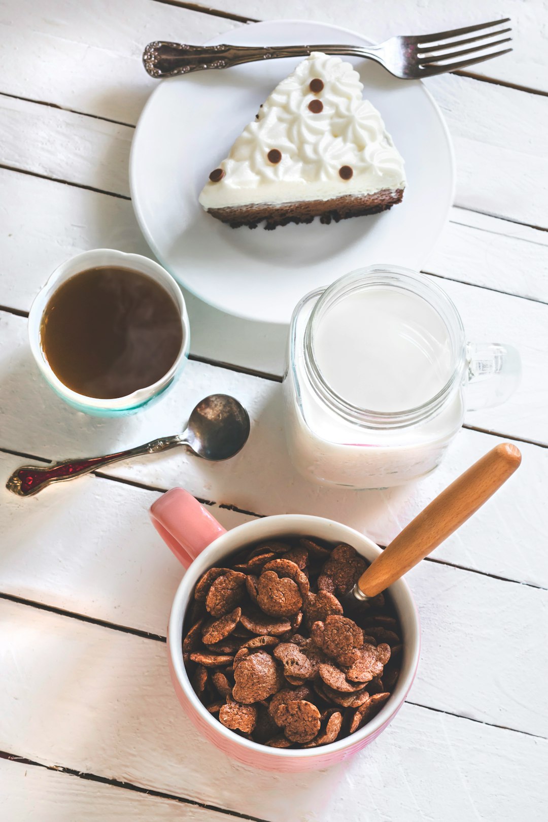 What Makes Coffee Milk Cake Unique? (image credits: unsplash)