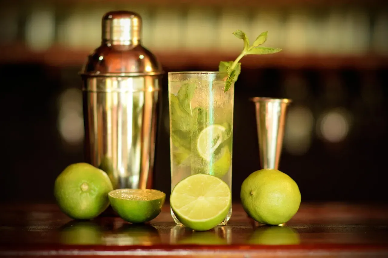 The Mojito Problem: A Labor-Intensive Classic (Image Credits: Pixabay)