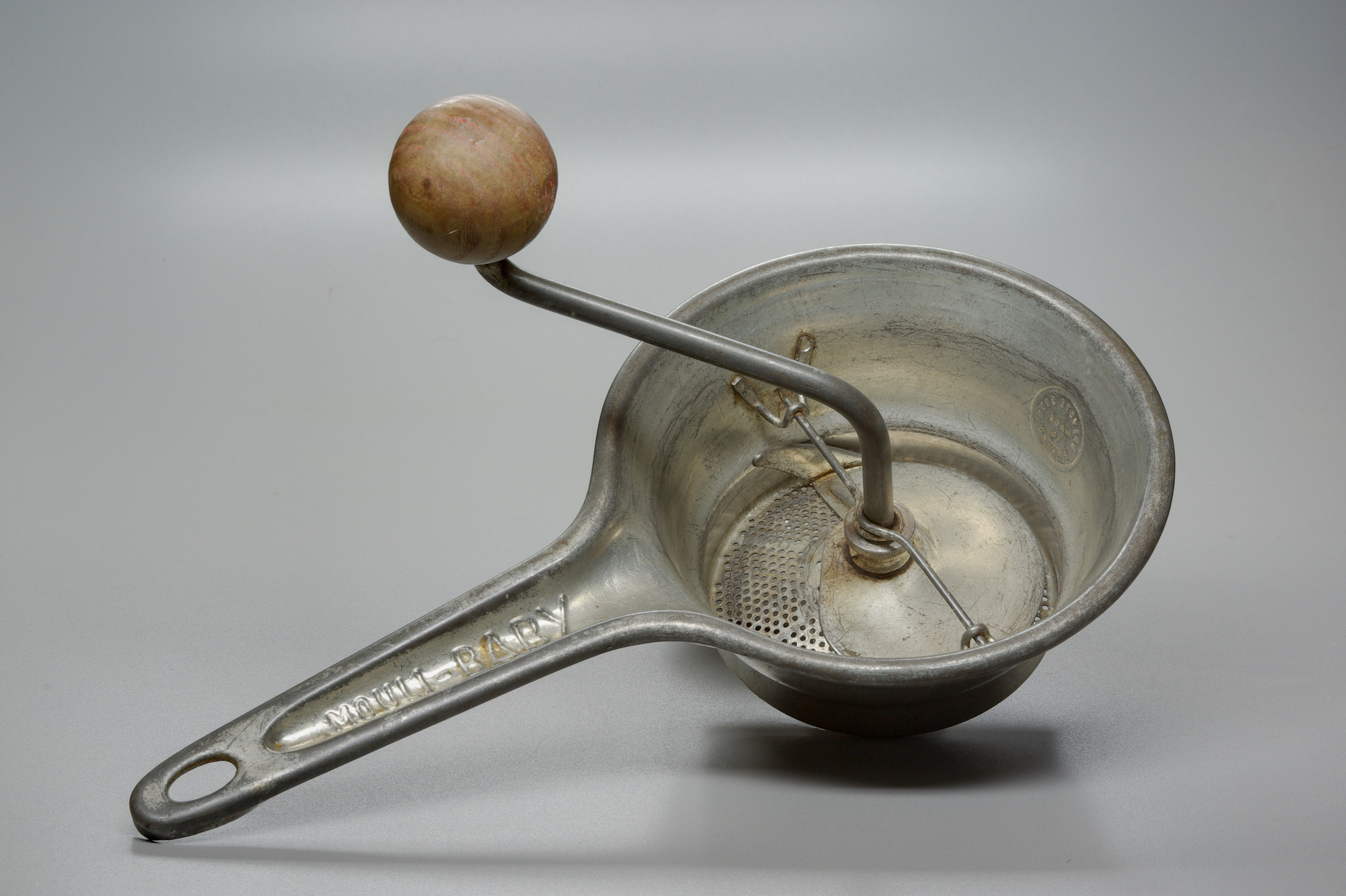 The Food Mill (image credits: wikimedia)