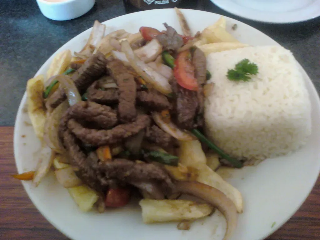 Peruvian Lomo Saltado with a Fusion Twist (Image Credits: Flickr)
