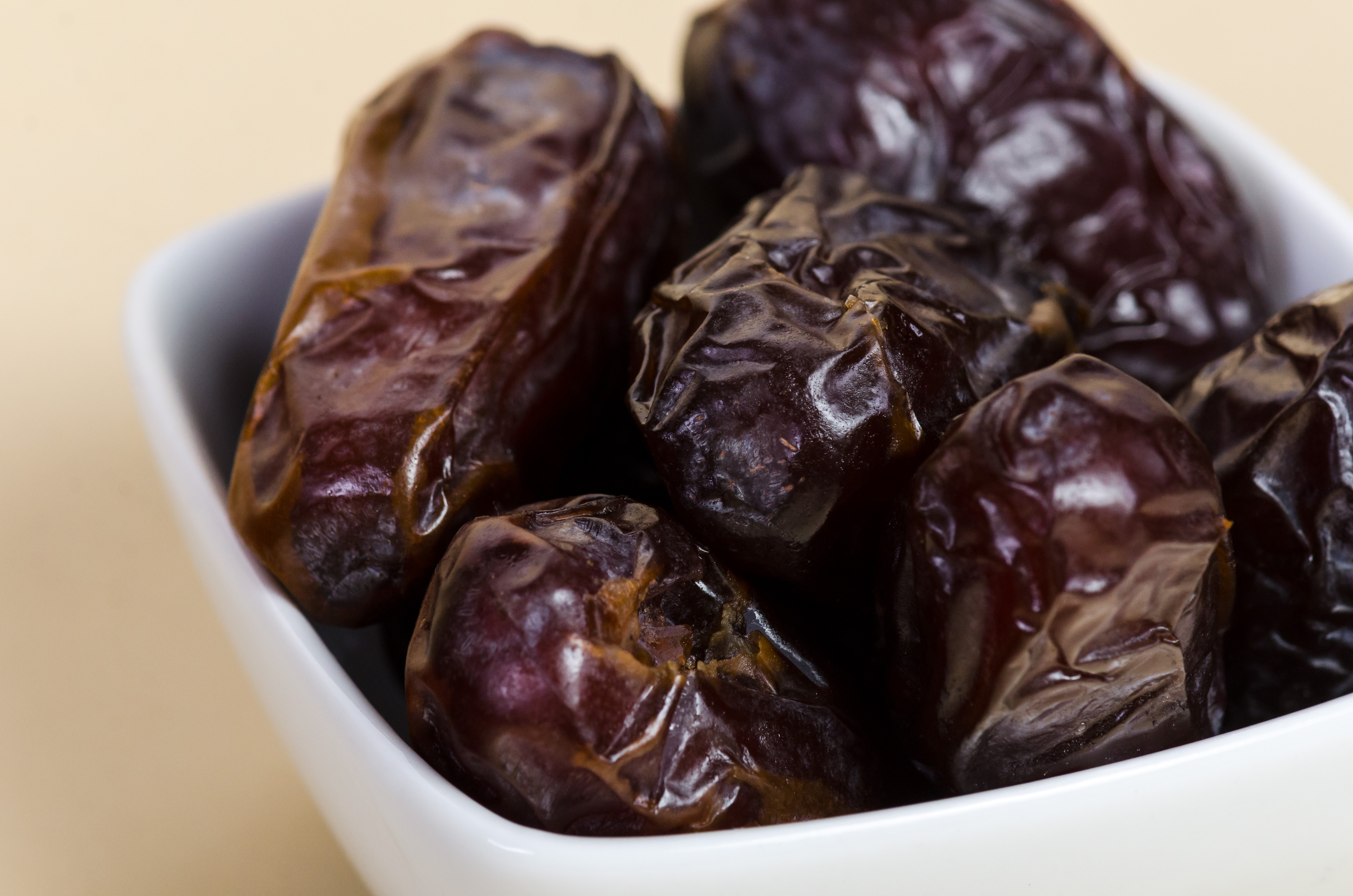 Dates: Tiny Fruits, Massive Sugar (image credits: wikimedia)