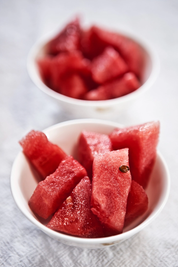 Why Snacking Could Be The Secret Weapon For Weight Loss (image credits: rawpixel)
