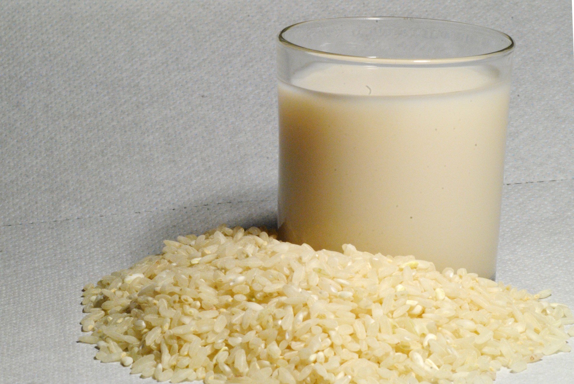 Rice Milk (image credits: wikimedia)