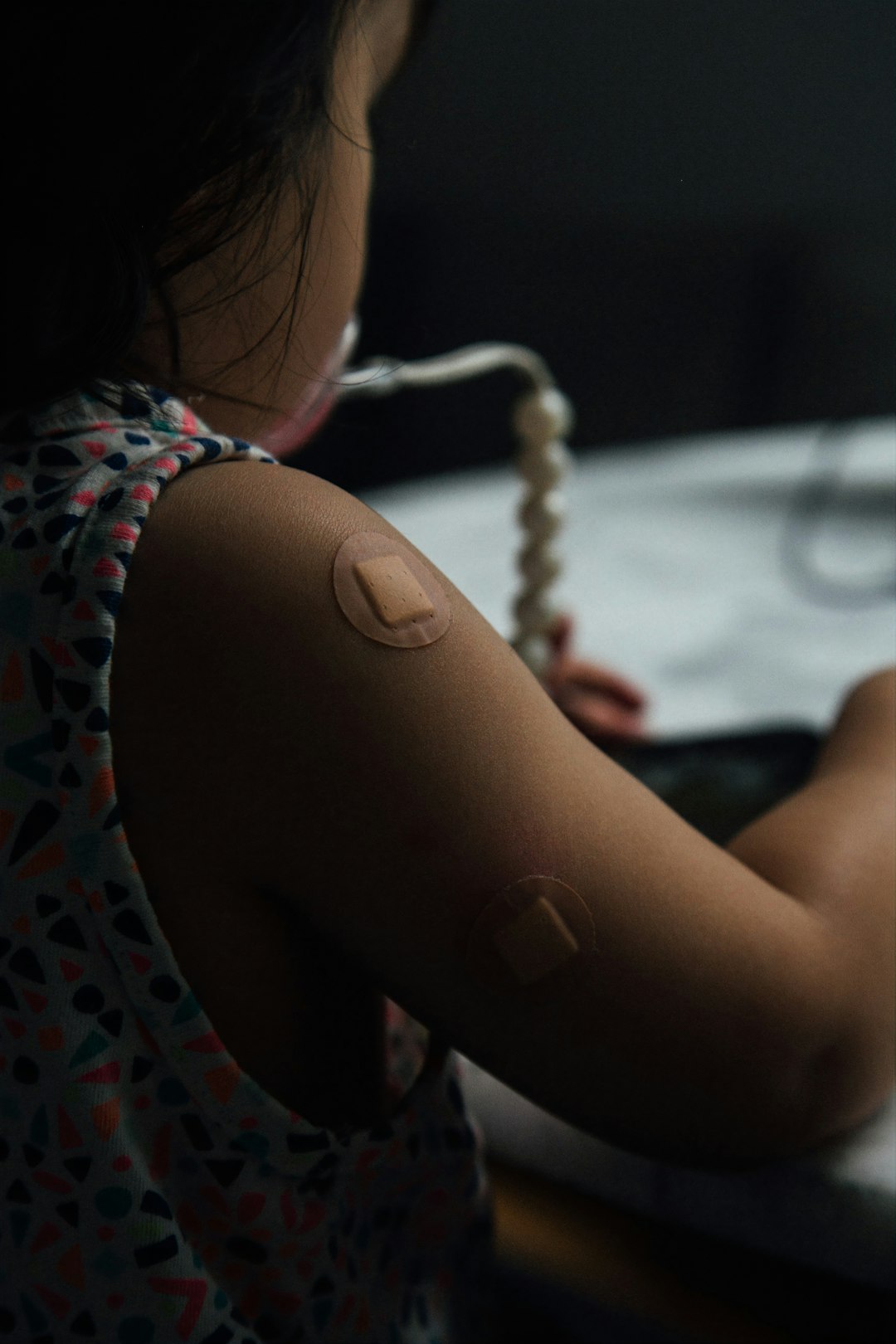 Frequent Infections: Immune System Signals of Vitamin C and Zinc Deficiency (image credits: unsplash)