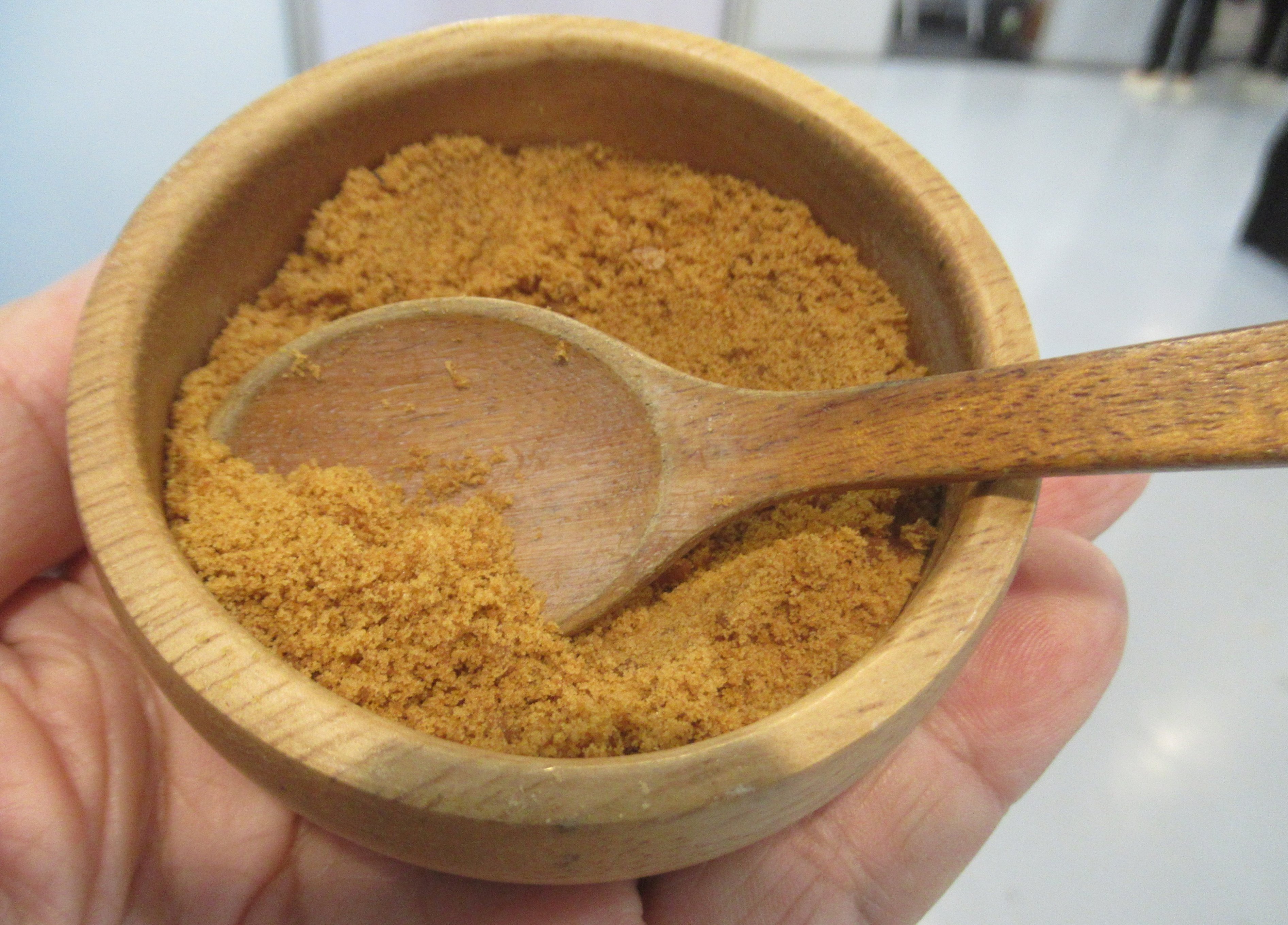 Coconut Sugar Instead of Granulated Sugar (image credits: wikimedia)