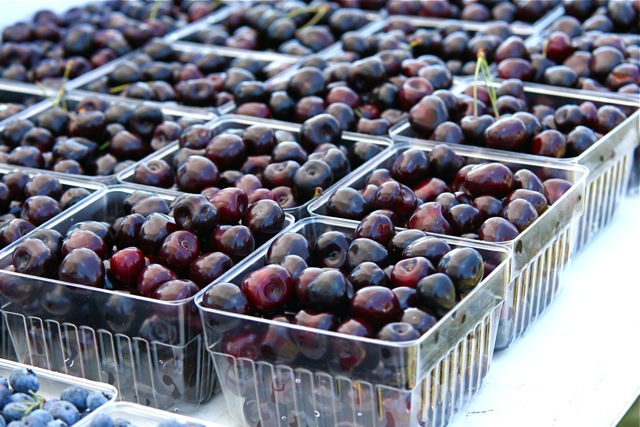 Cherries (image credits: wikimedia)