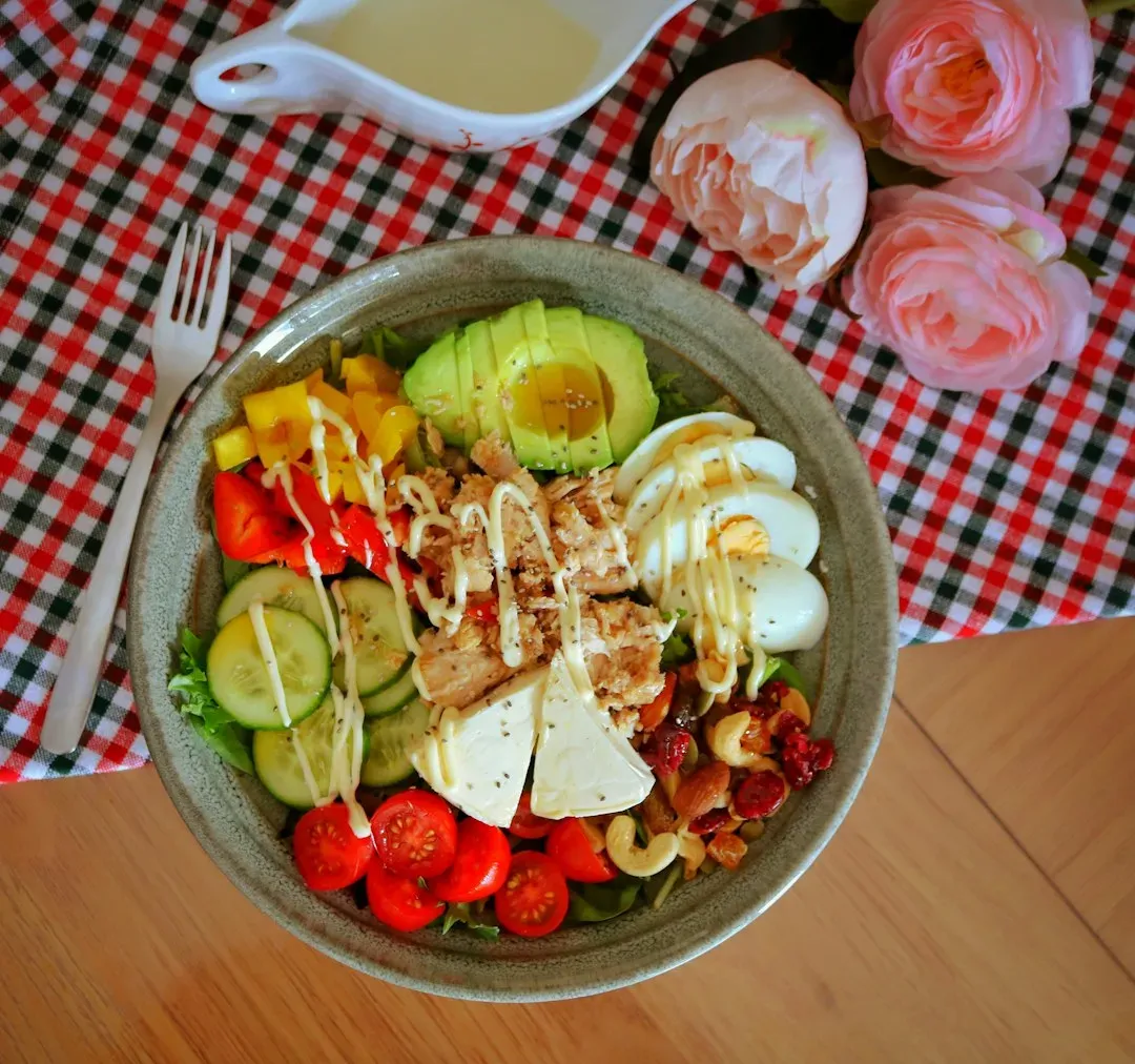 4. Chick-fil-A Cobb Salad with Nuggets: The Crowd Favorite With a Cost (Image Credits: Unsplash)