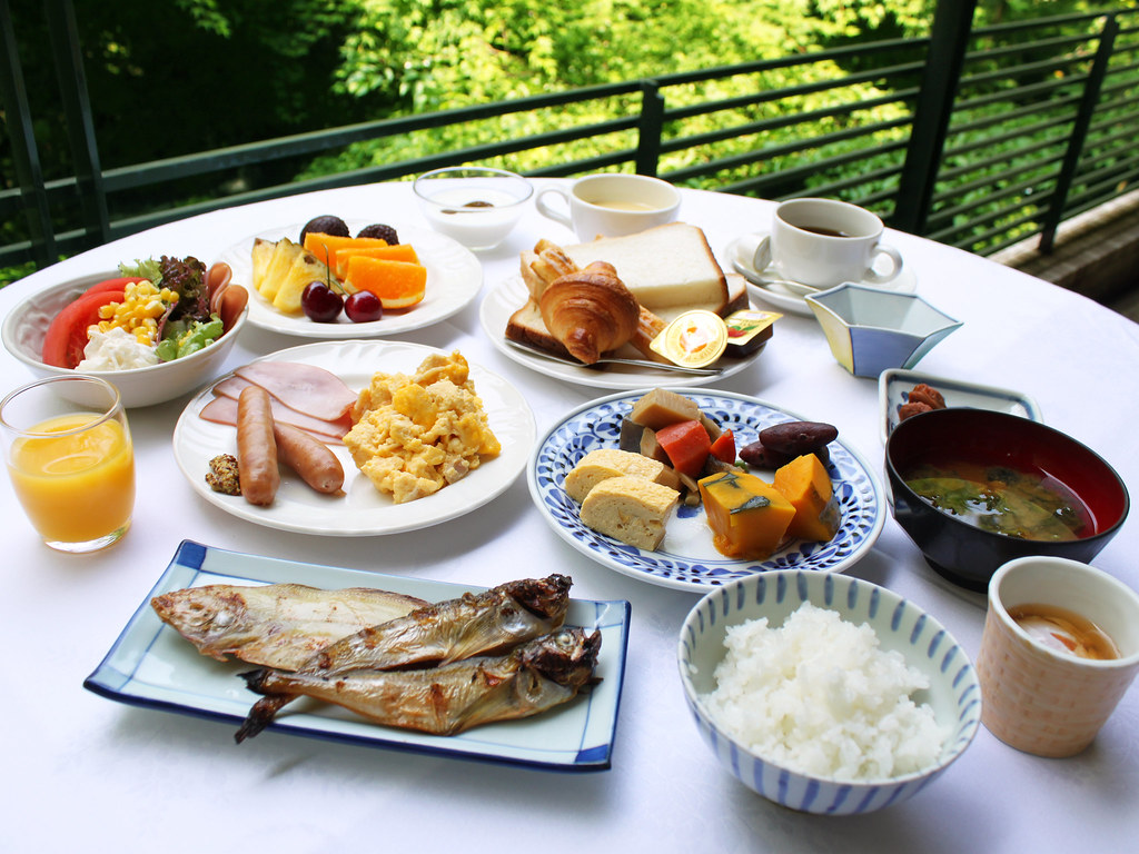 Japan: Cultural Breakfast Paradox (Image Credits: Flickr)