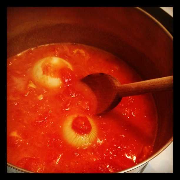 Quick Tomato Sauce Magic (image credits: flickr)