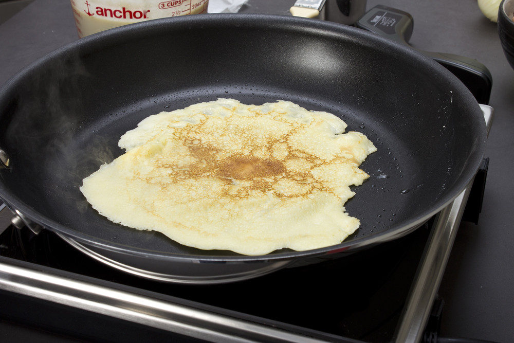 Overcrowding Your Pan Like a Subway Car (image credits: flickr)