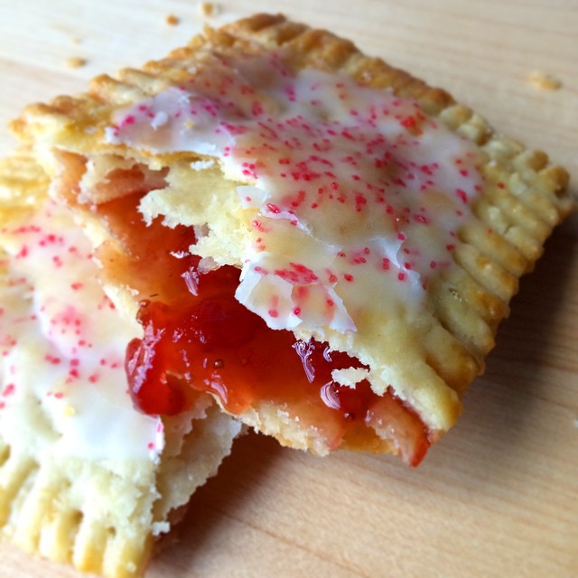 Pop-Tarts: A Toaster Pastry with Modern Twists (image credits: wikimedia)