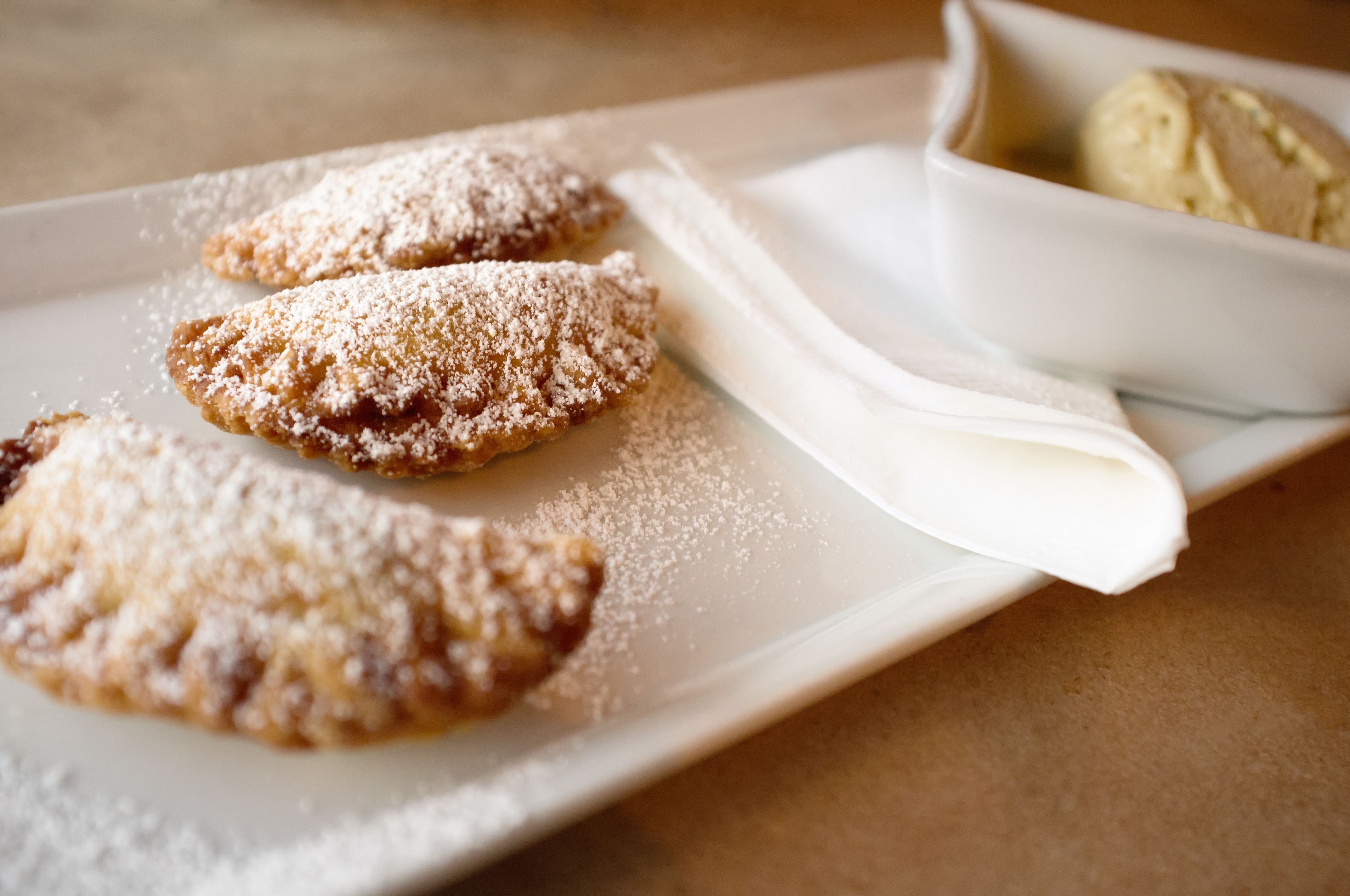 Exploring Variations and Innovations (image credits: wikimedia)