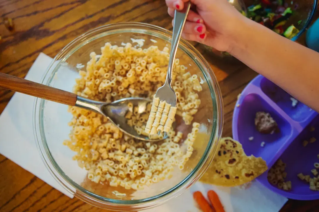 Use Your Senses: The Most Reliable Expiration Test You Have (Image Credits: Unsplash)