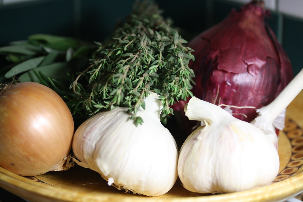 Onions: The Flavor Base That Fell Short (image credits: flickr)