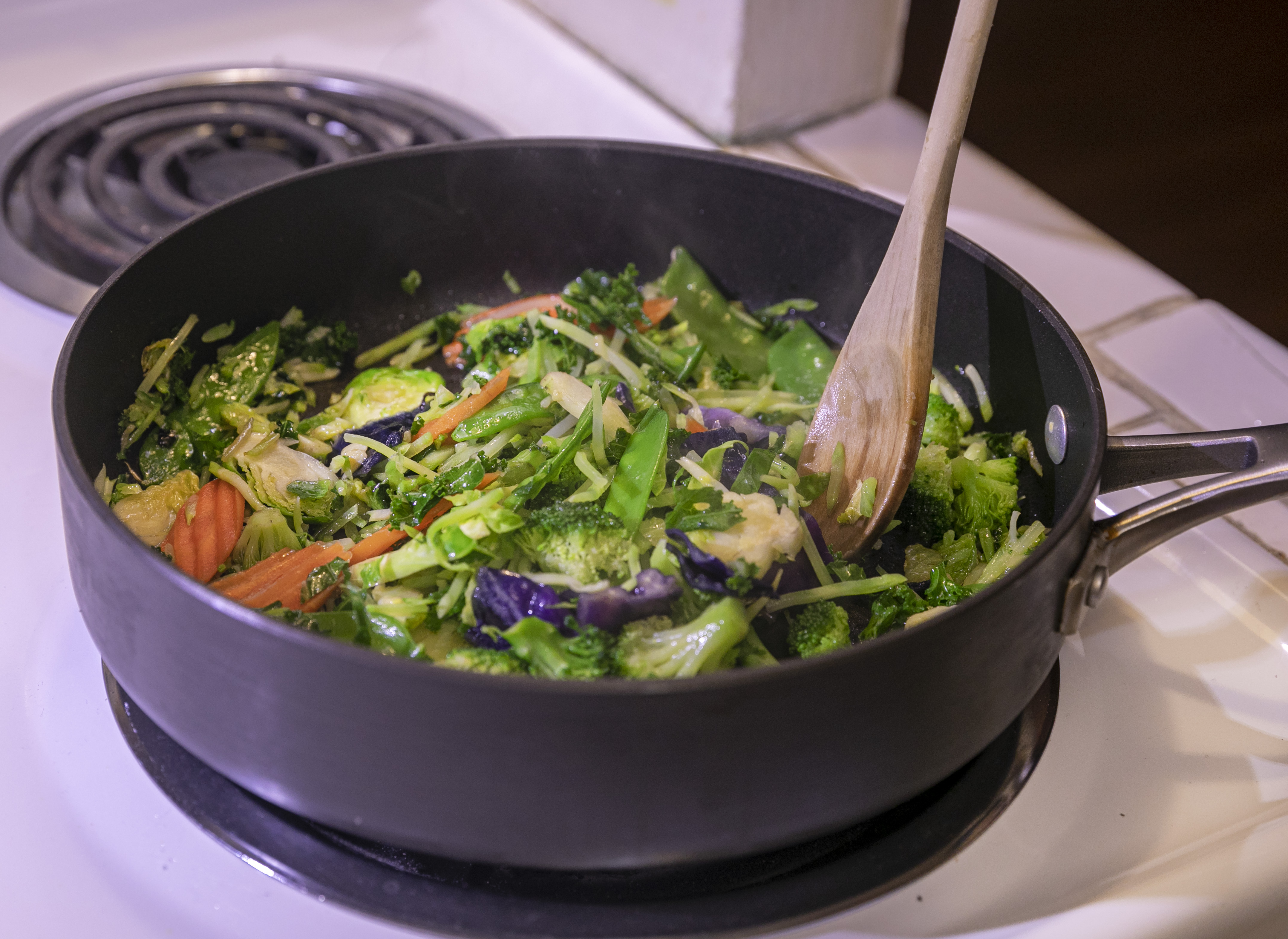 Stir-Frying: Fast, Flavorful, and Flexible (image credits: wikimedia)
