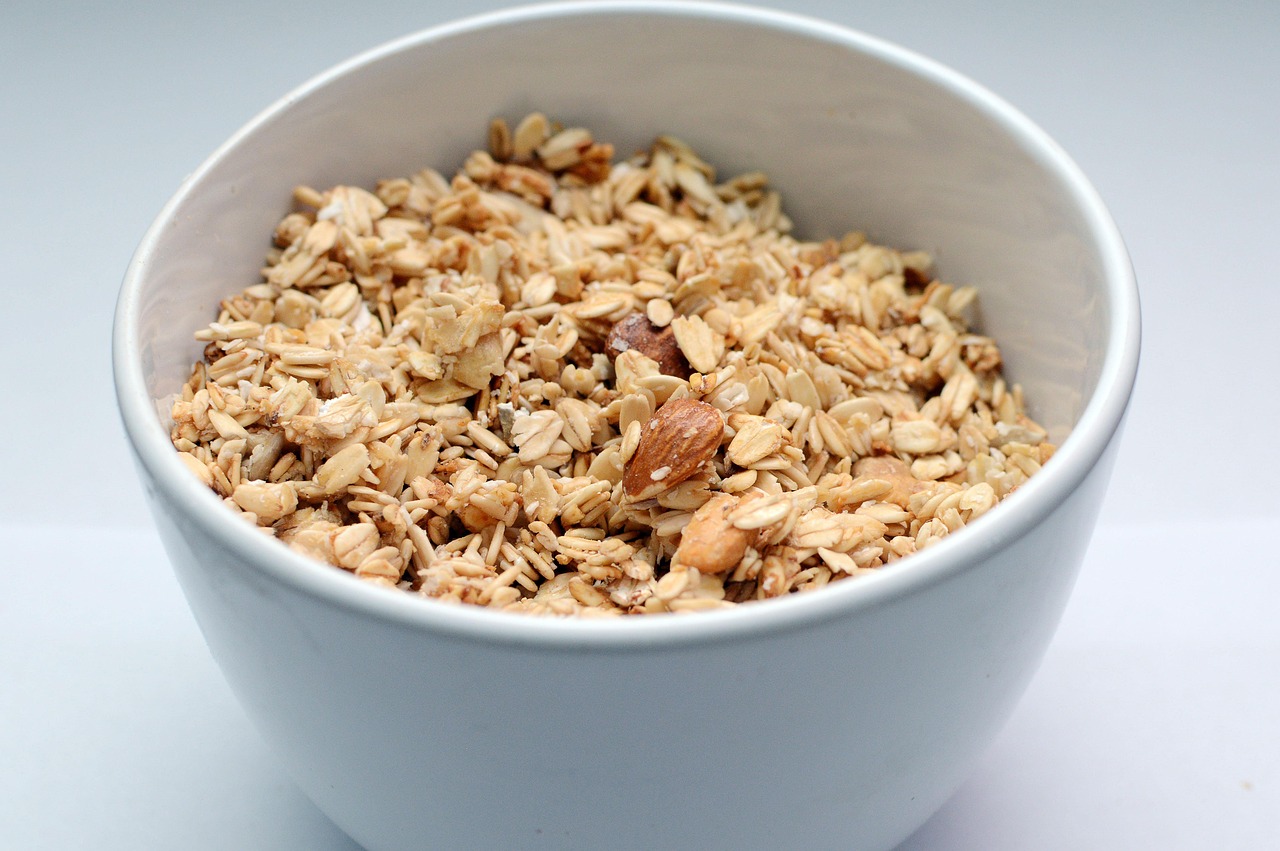 Granola: The Calorie Bomb (image credits: pixabay)