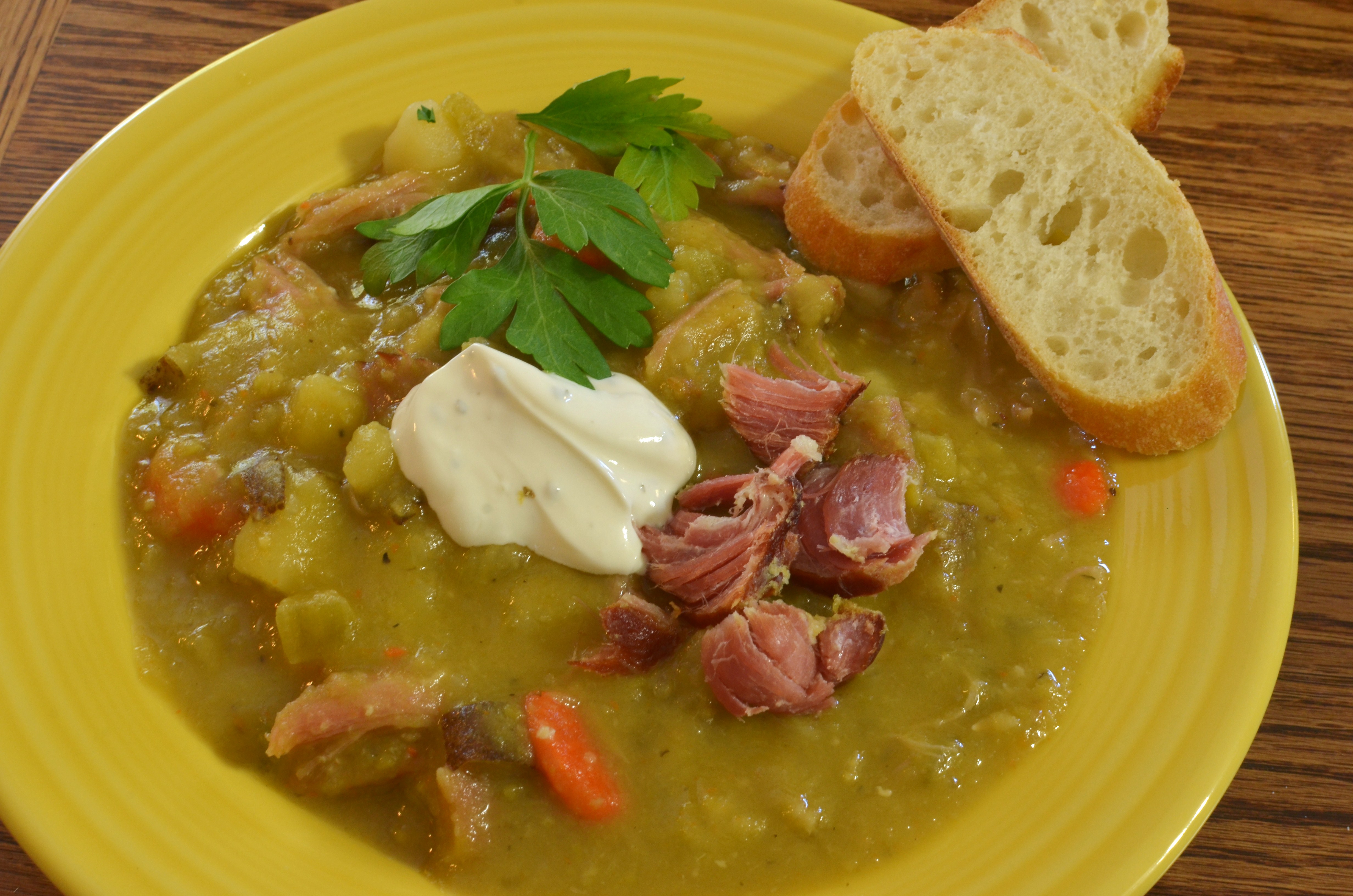 #7: Split Pea Soup—A Hearty, Fiber-Rich Choice (image credits: wikimedia)