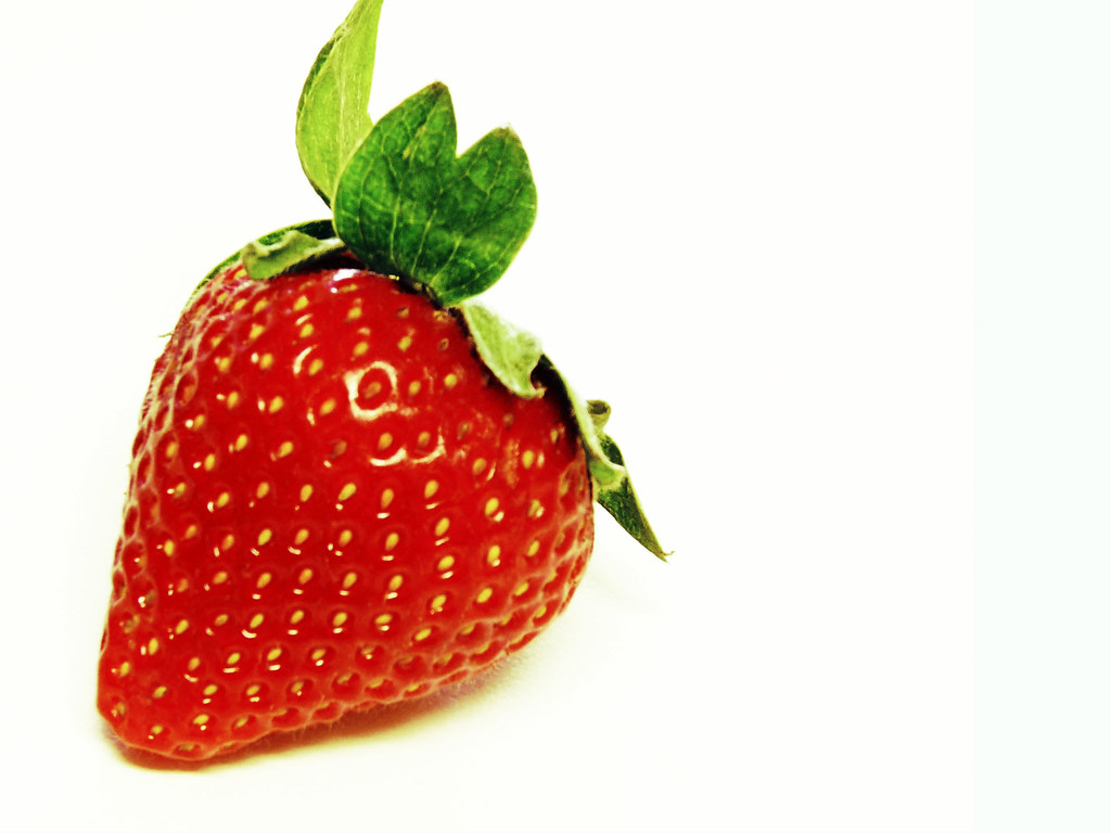 Berries Satisfy Your Sweet Tooth Naturally (image credits: flickr)