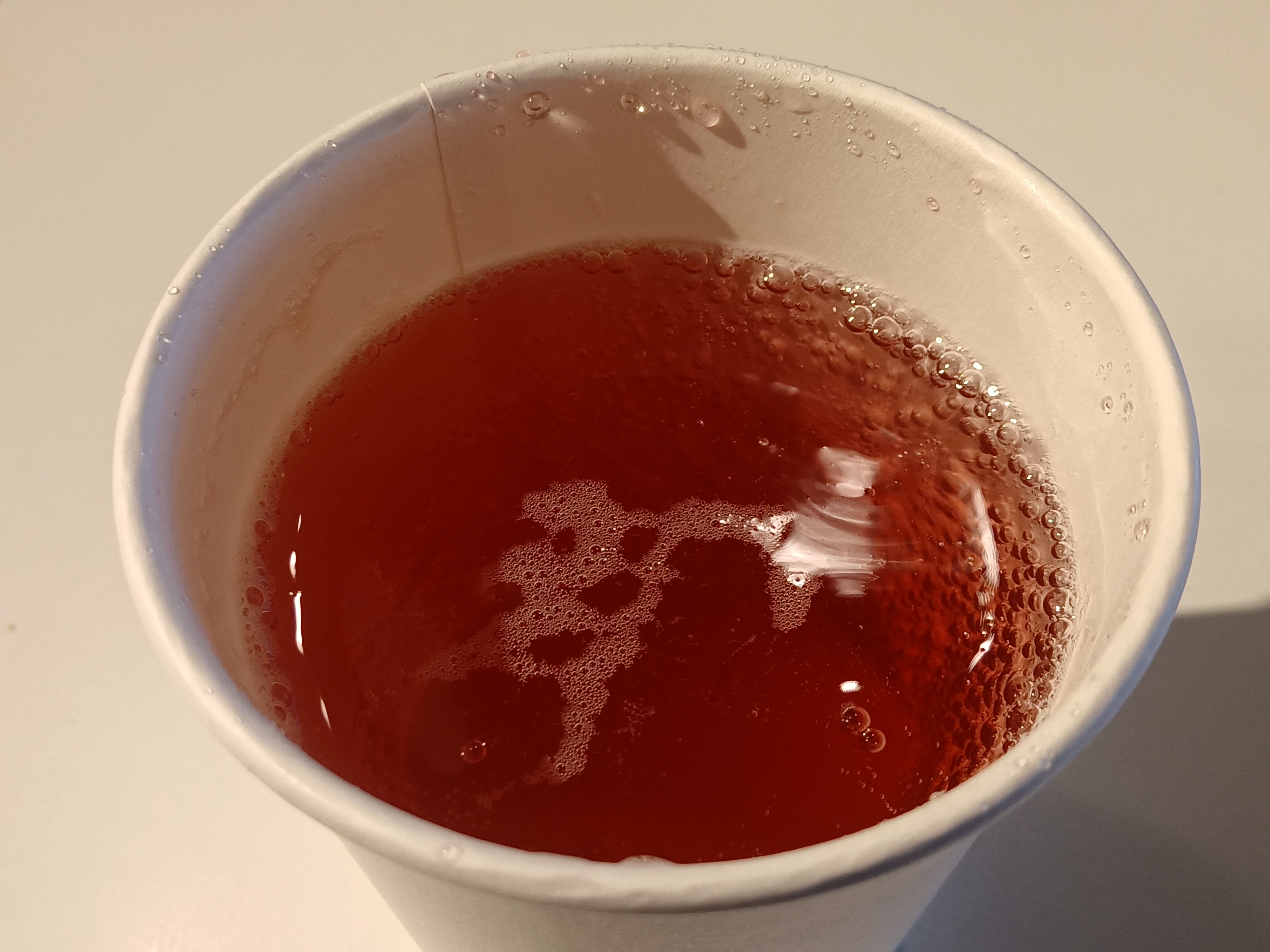 Flavored Waters: The Hydration Illusion (image credits: wikimedia)