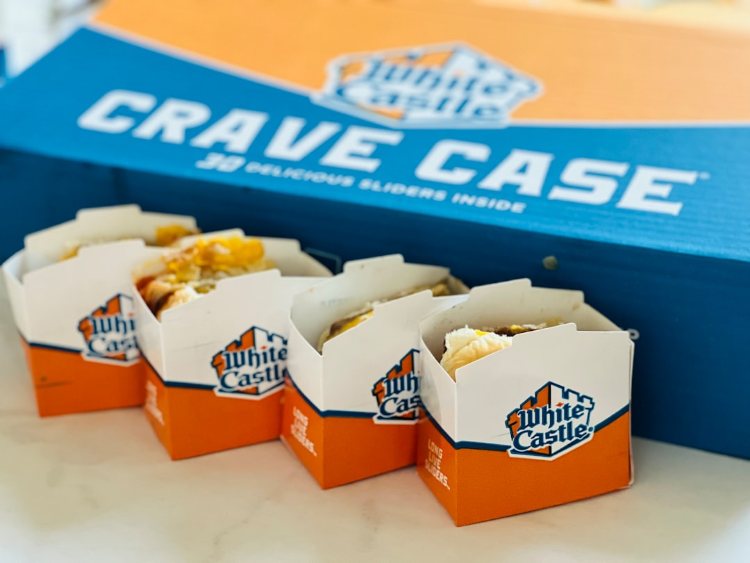 White Castle Overcame America's Fear of Ground Beef (Image Credits: Unsplash)