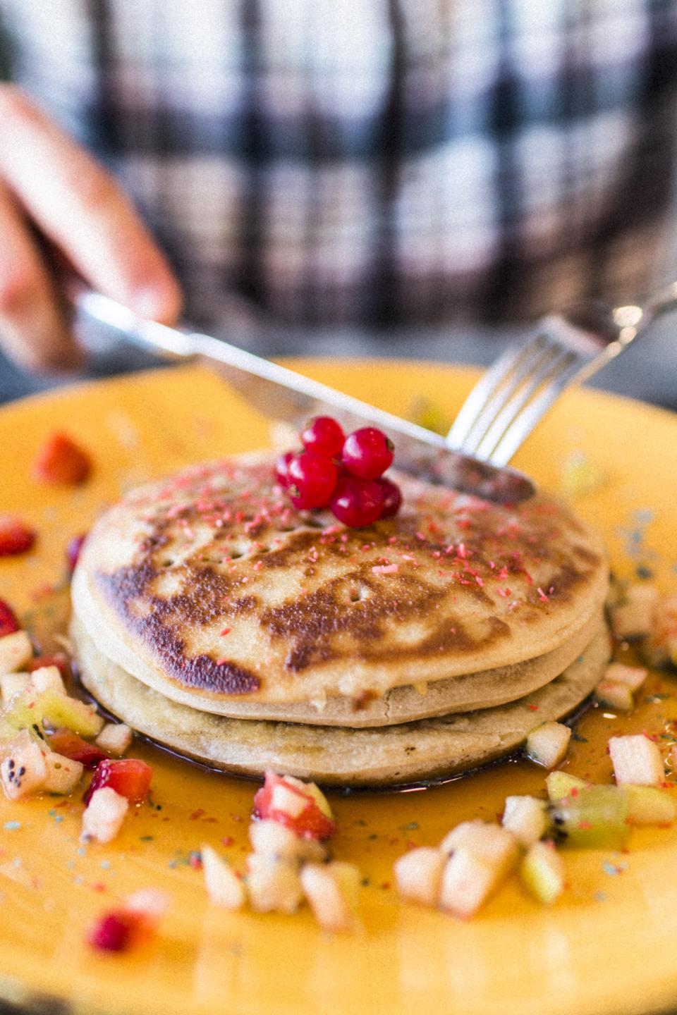 Pancakes: Weekend Morning Magic (image credits: stocksnap)