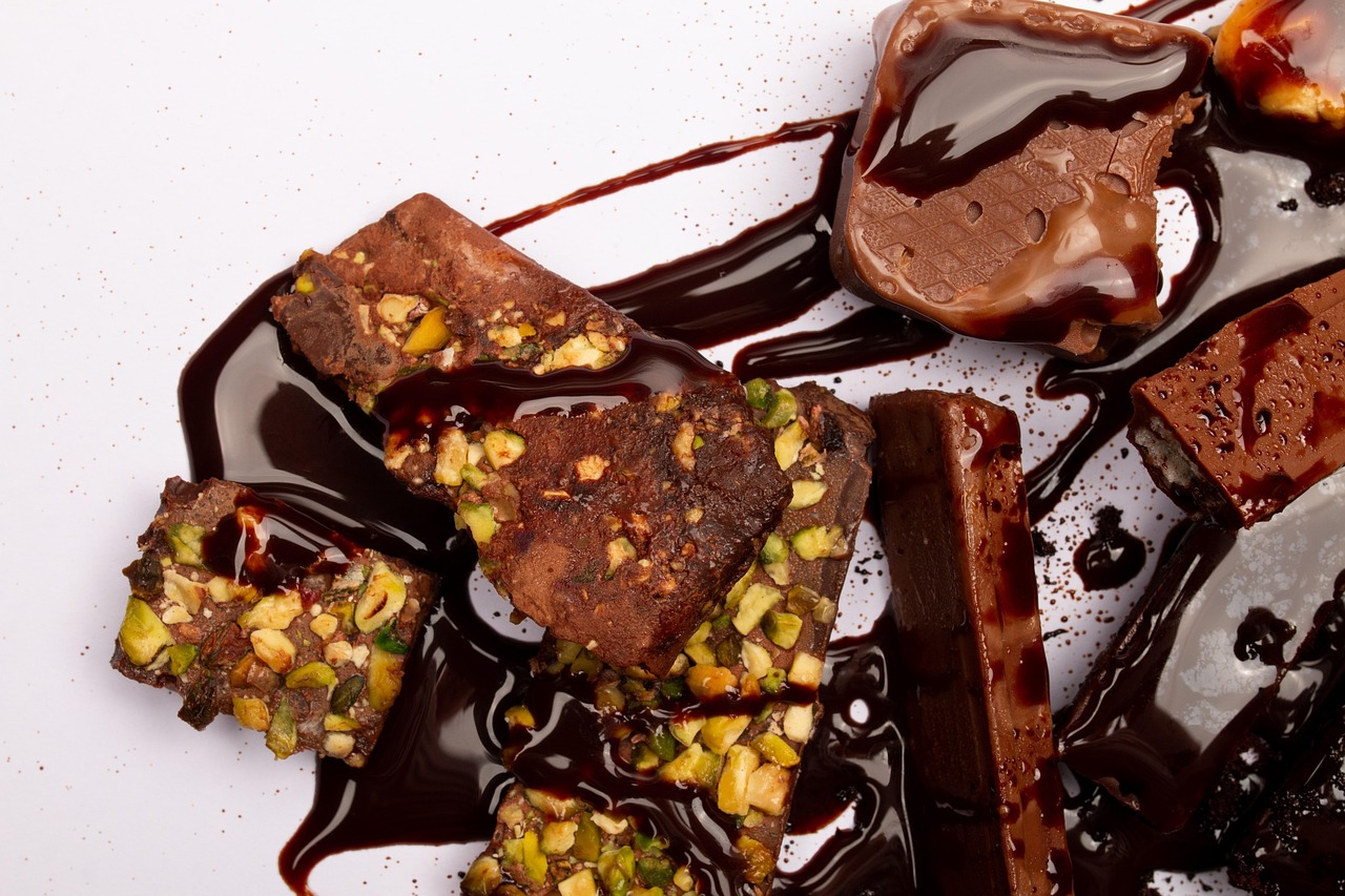 Candied Nuts: Sweet Deception in Disguise (image credits: pixabay)