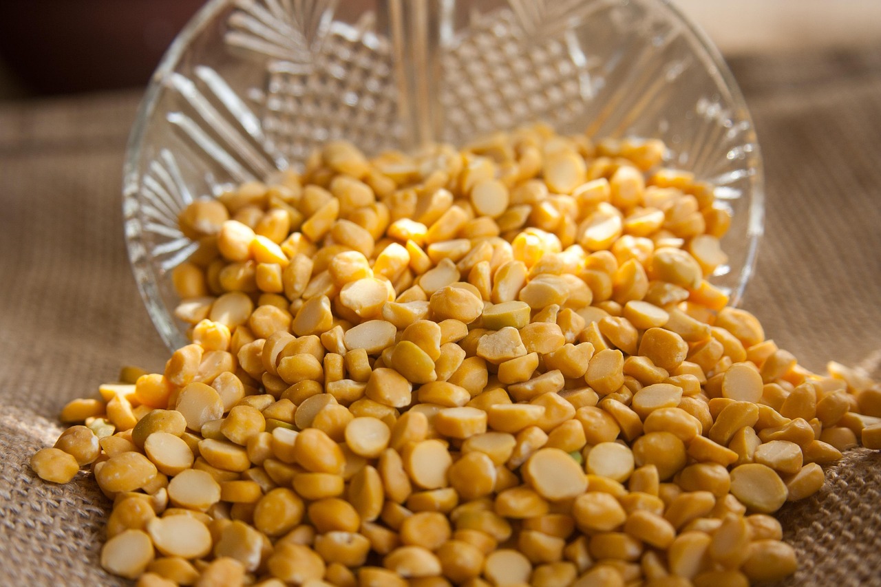 Beans and Lentils: Plant-Based Calcium Heroes (image credits: pixabay)