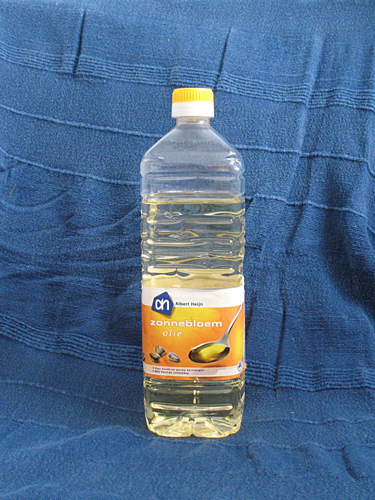 Sunflower Oil (image credits: flickr)