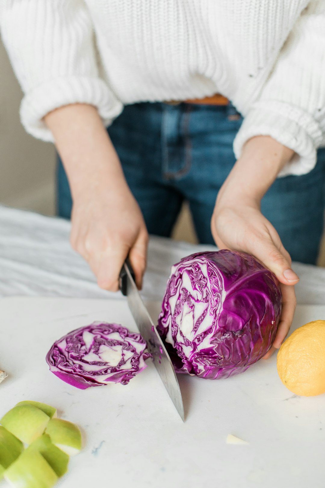 Chopping: Size and Timing Matter (image credits: unsplash)
