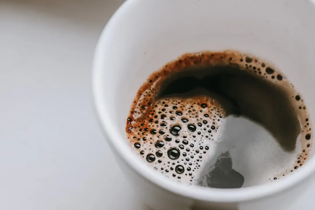 The Gut Microbiome Responds to Both Coffee and Its Timing (Image Credits: Unsplash)