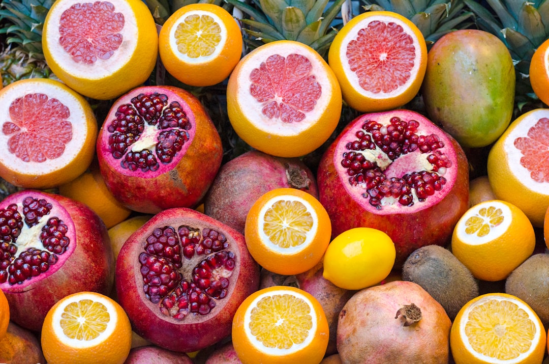 Grapefruit: The Fat-Burning Citrus (image credits: unsplash)