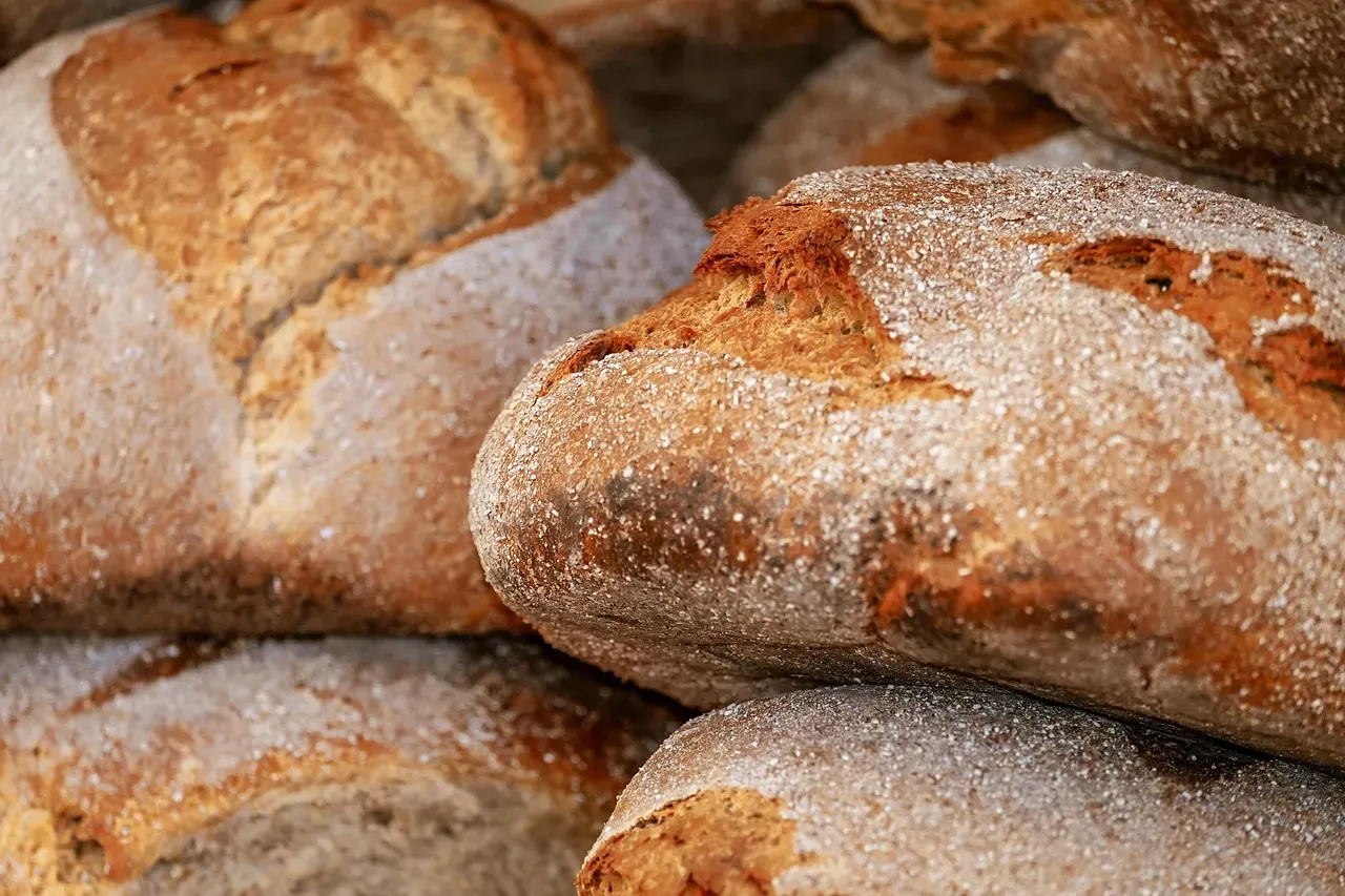 10. Refined Bread and Bakery Products (Image Credits: Pixabay)