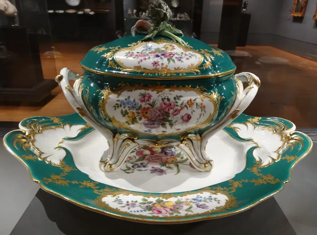 Sèvres Porcelain (Image Credits: Flickr)