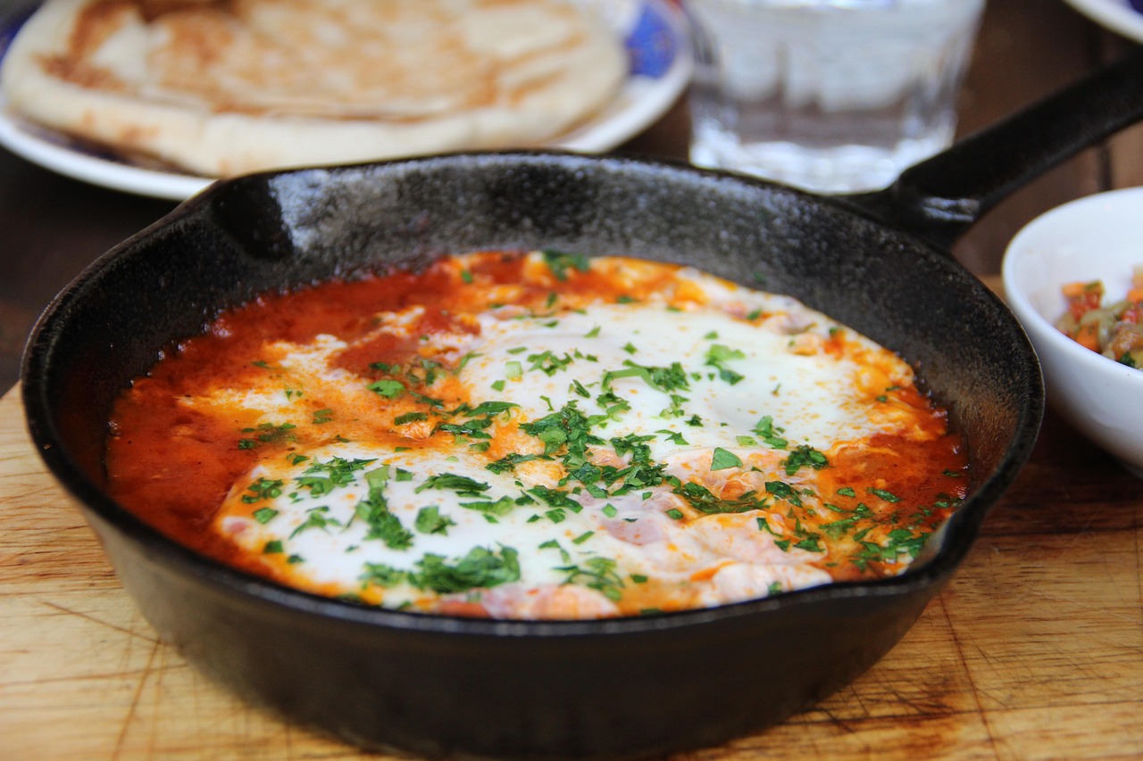 A Symphony of Ingredients: What Makes Shakshuka Special? (image credits: pixabay)