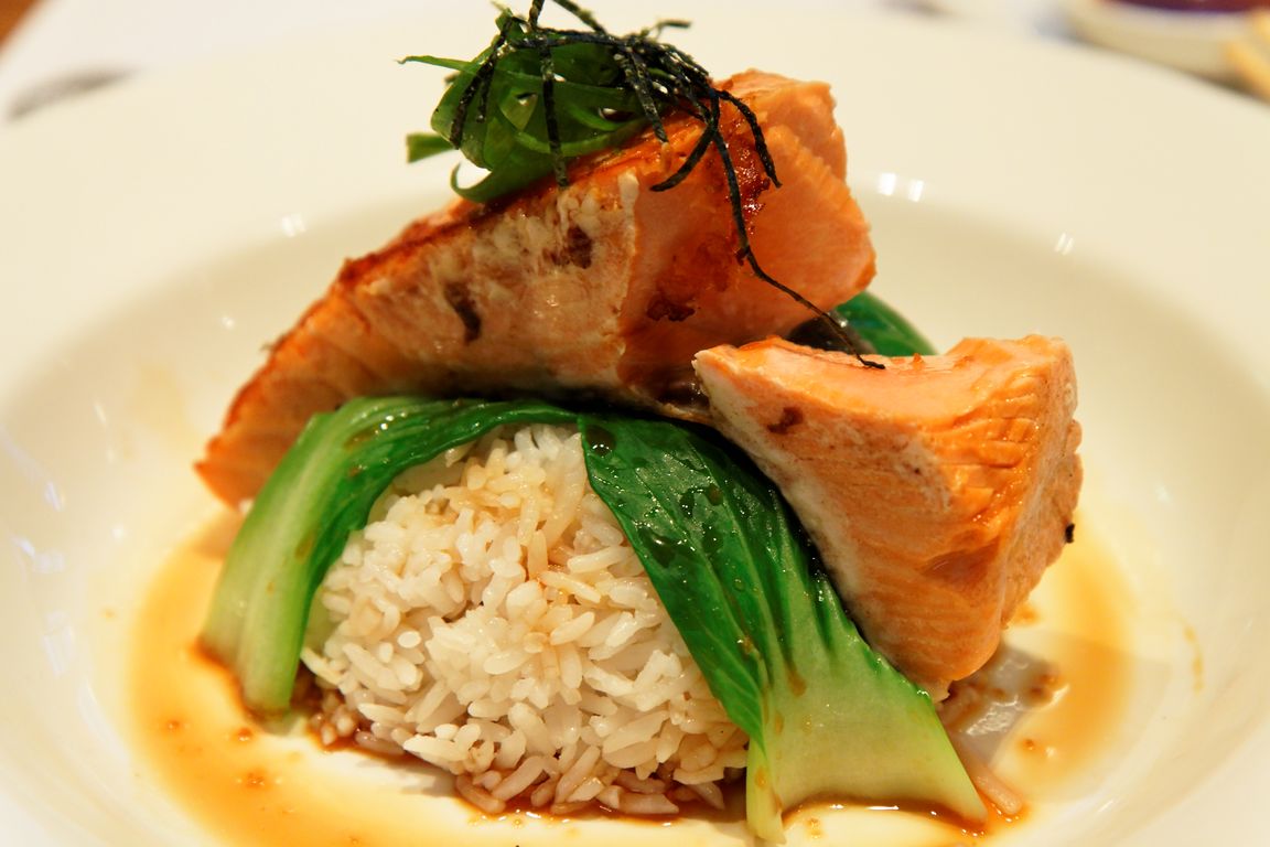 5. Teriyaki Salmon with Brown Rice (image credits: wikimedia)